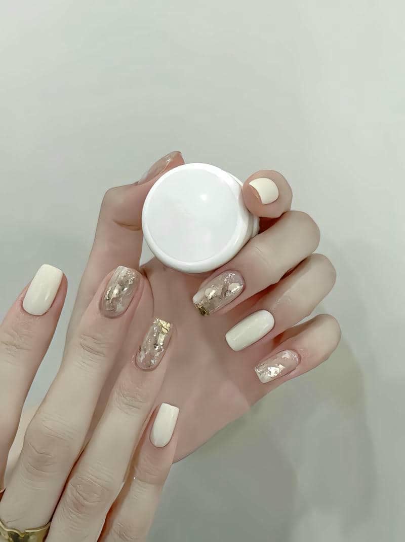 mẫu nail xà cừ trắng