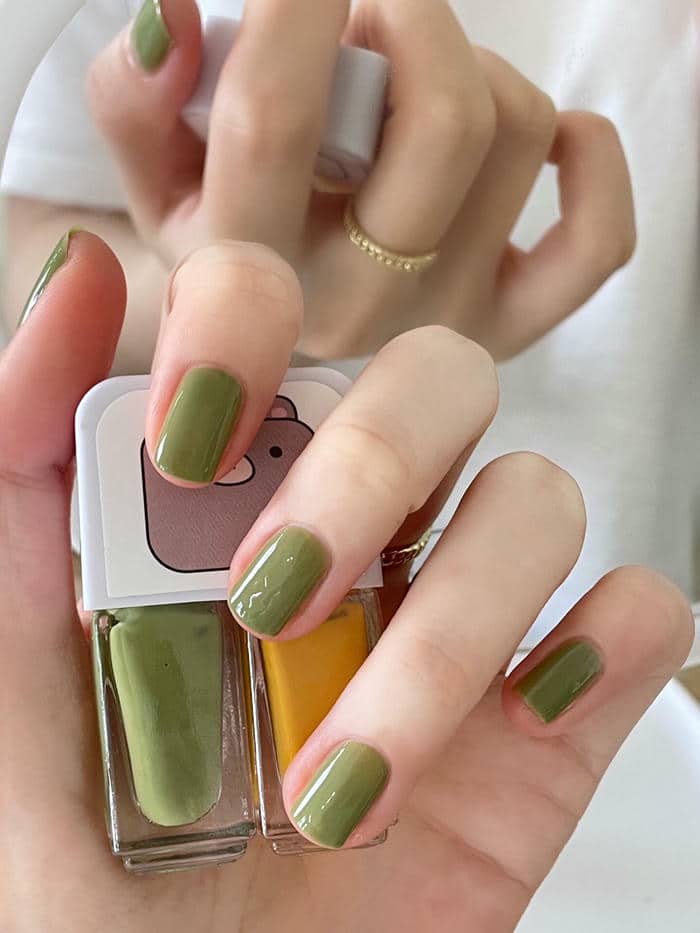 mẫu nail xanh lá đậm