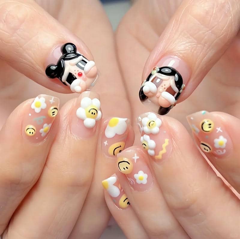 mẫu nail xinh vẽ mặt cười