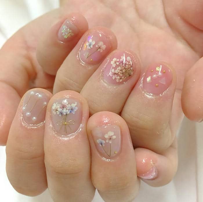 nail ẩn hoa khô
