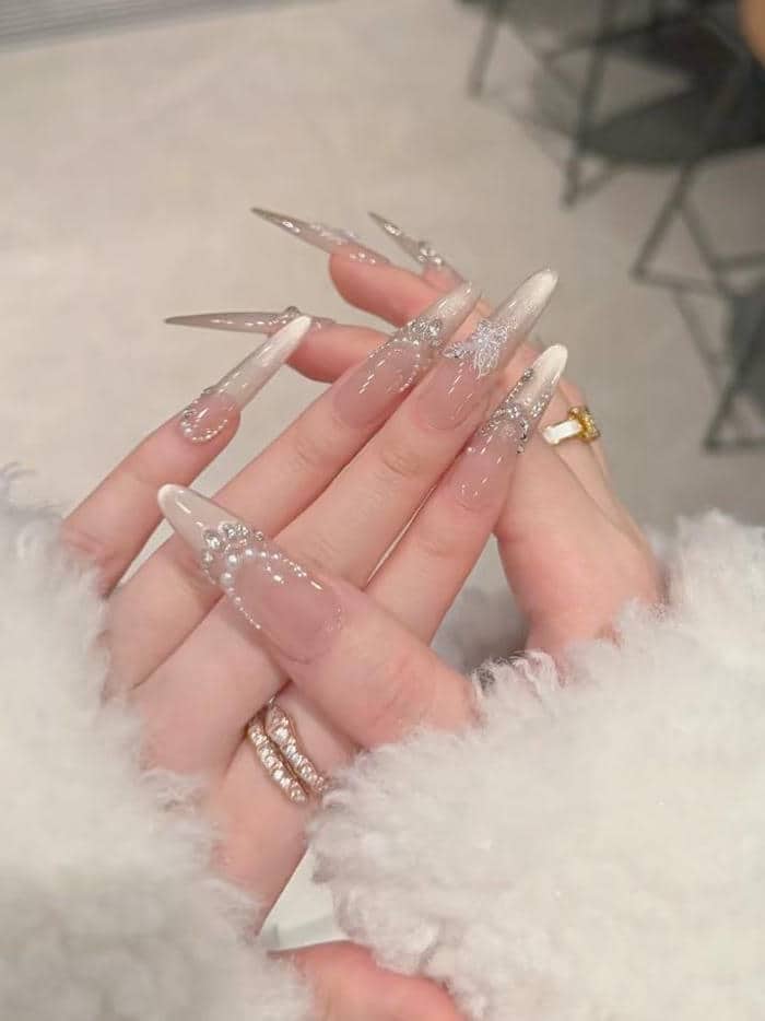 nail cô dâu mắt mèo