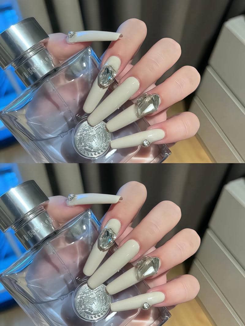 nail đính đá đẹp đơn giản