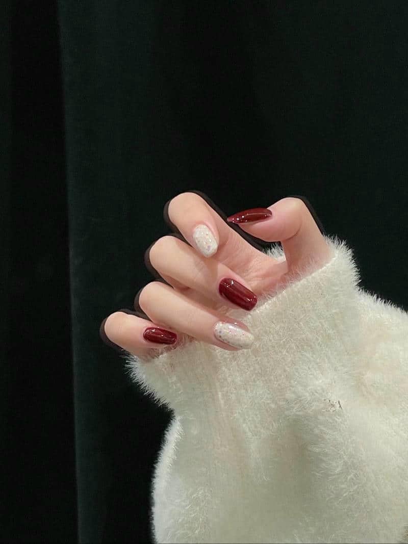 nail đỏ trắng