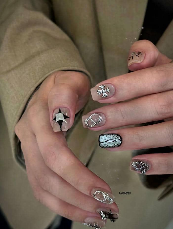 nail đơn giản cá tính