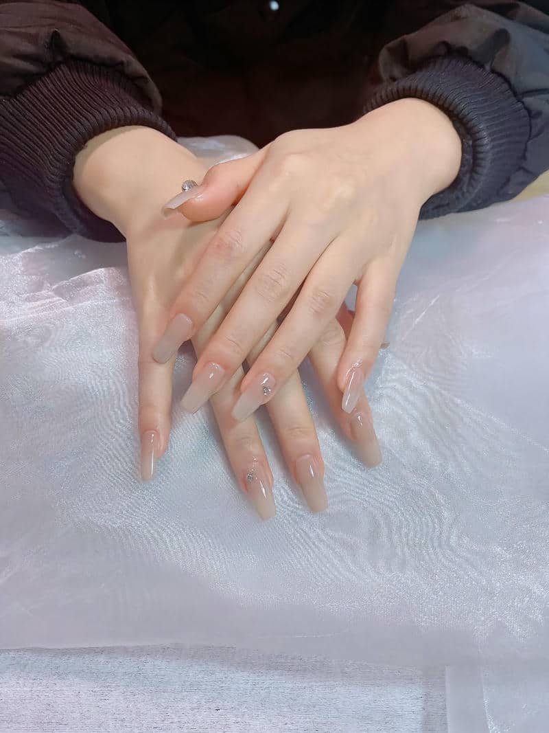 nail đơn giản cho học sinh da ngăm