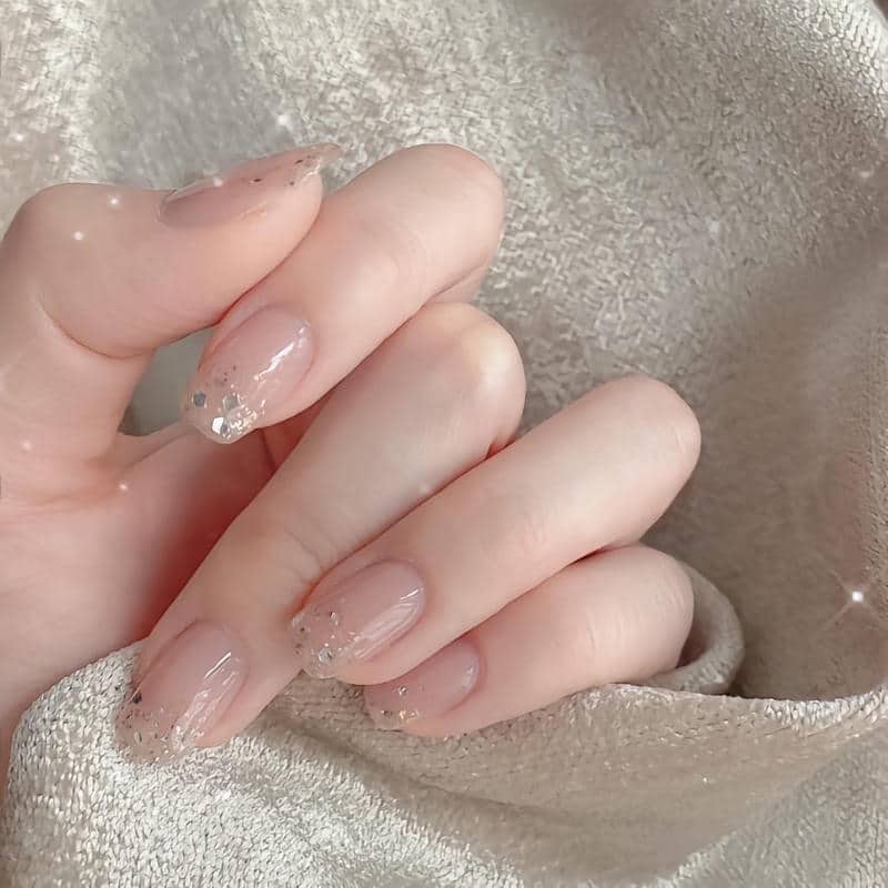 nail đơn giản cho móng ngắn