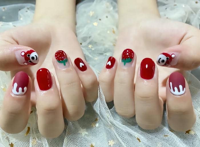 nail gấu dâu vẽ