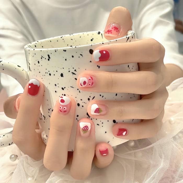 nail gấu dâu