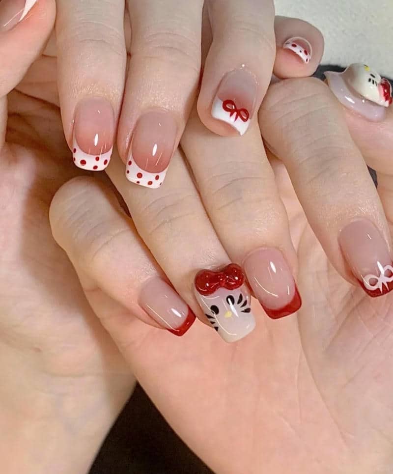 nail hello kitty cho móng ngắn