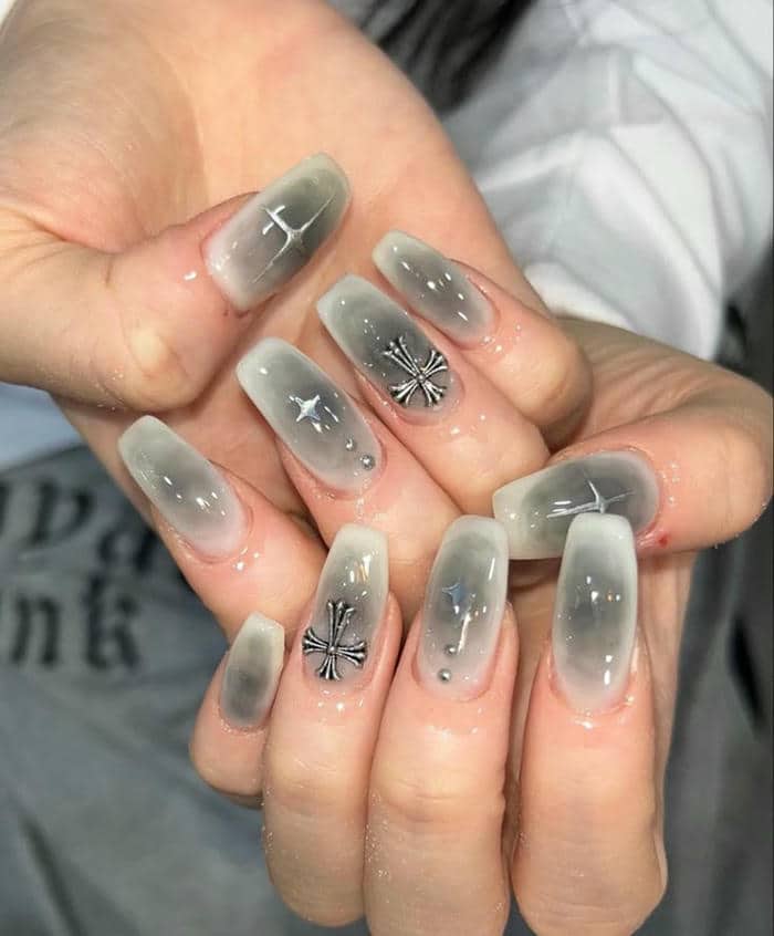nail loang trắng
