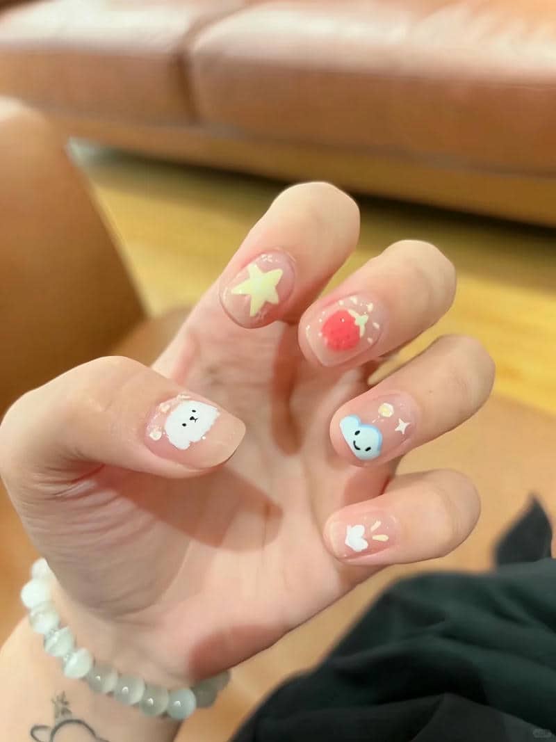 nail mặt cười đẹp