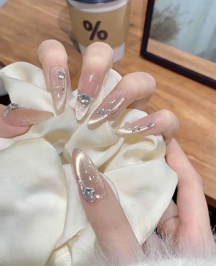 nail mắt mèo đính đá