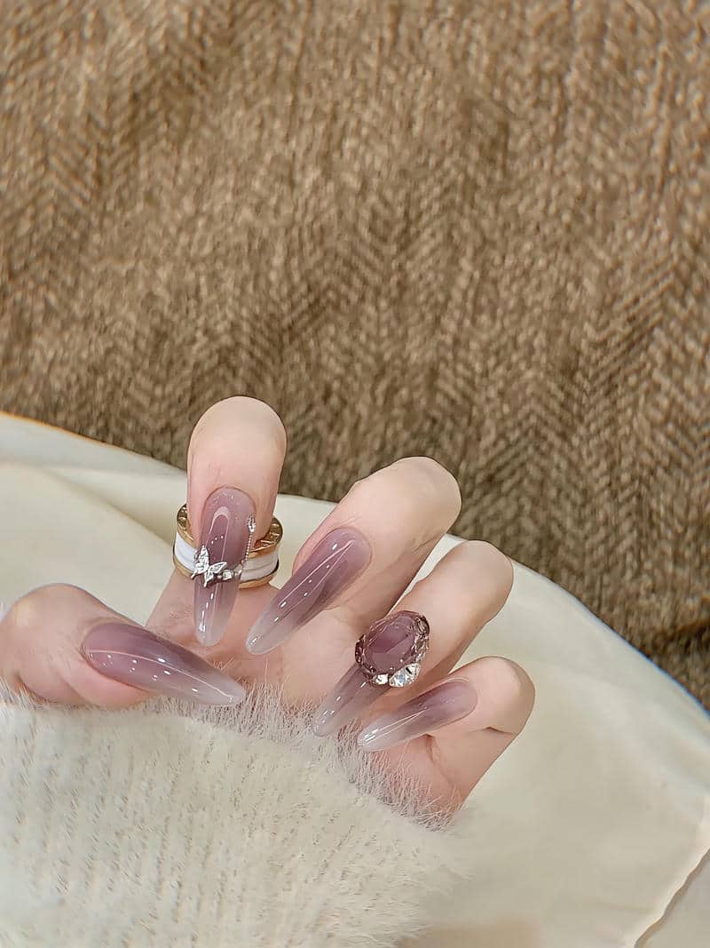 nail màu tím thạch