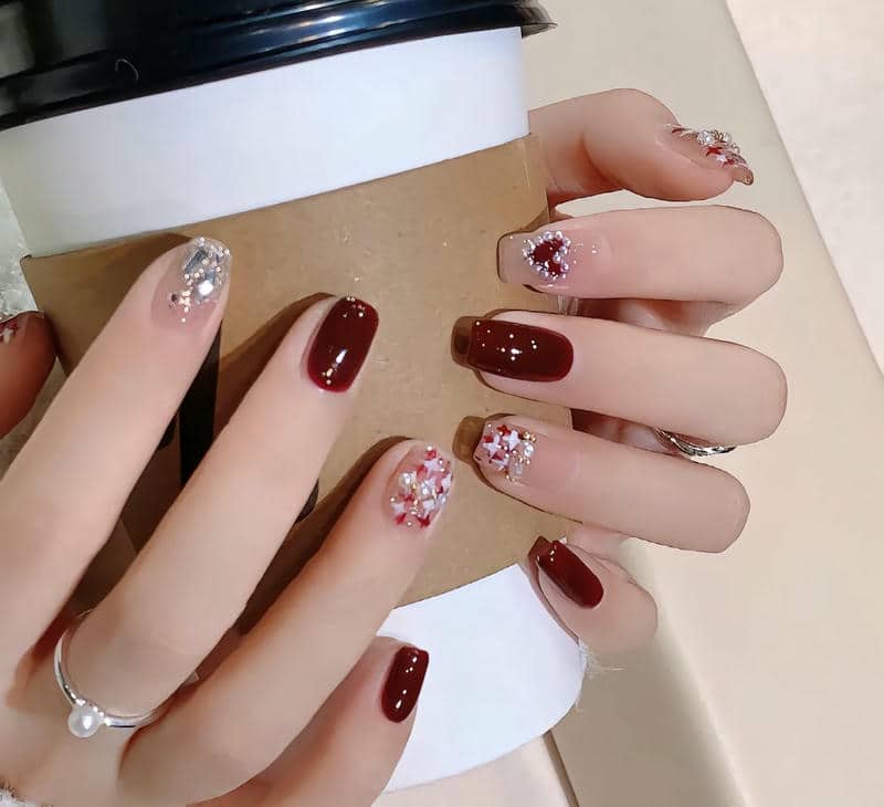 nail móng ngắn màu đỏ