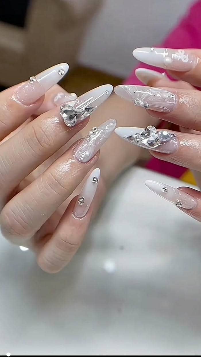 nail móng nhọn tròn đính đá
