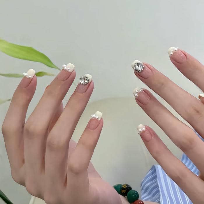 nail ngọc trai đơn giản