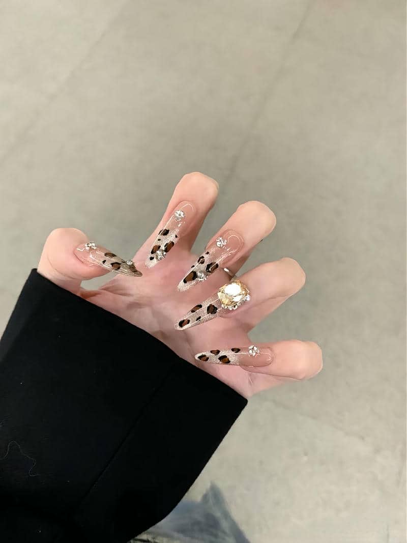 nail nhọn sang chảnh