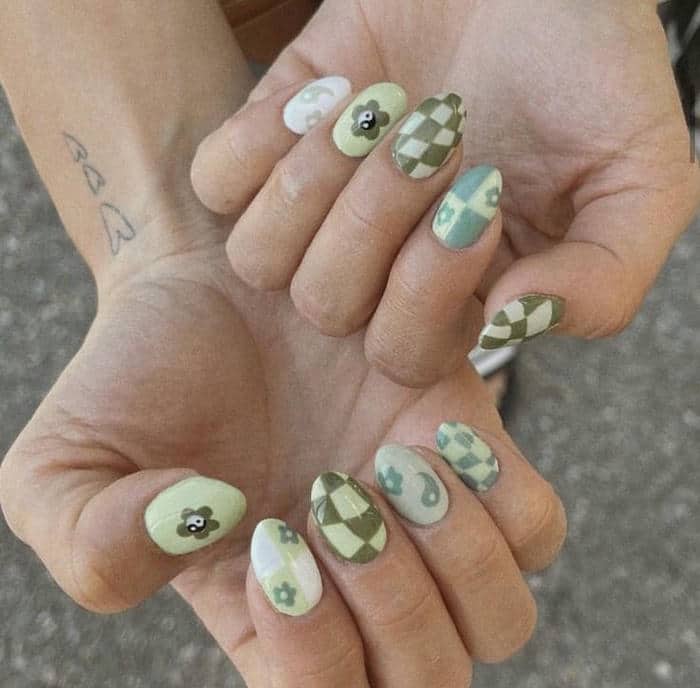 nail tông màu xanh bơ