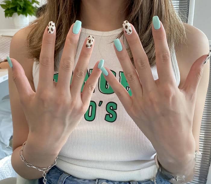nail tông xanh lá cho móng ngắn
