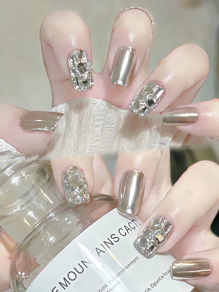 nail tráng gương mắt mèo