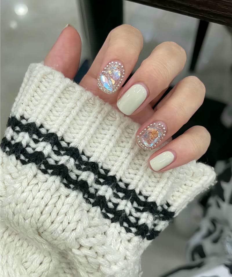 nail trắng trơn