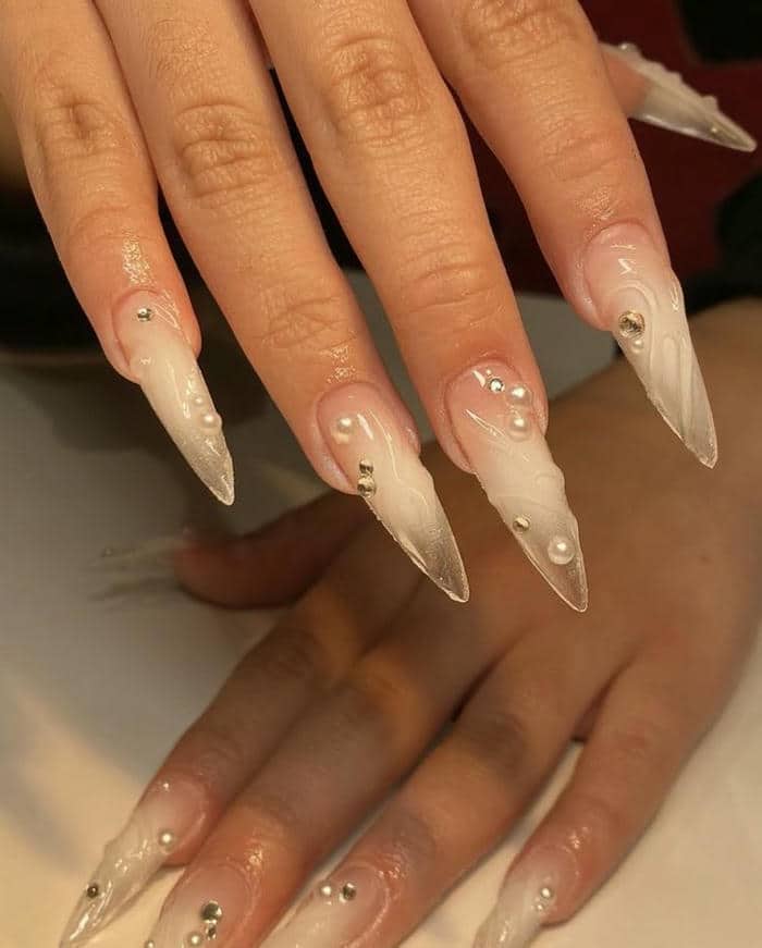 nail trong suốt xinh