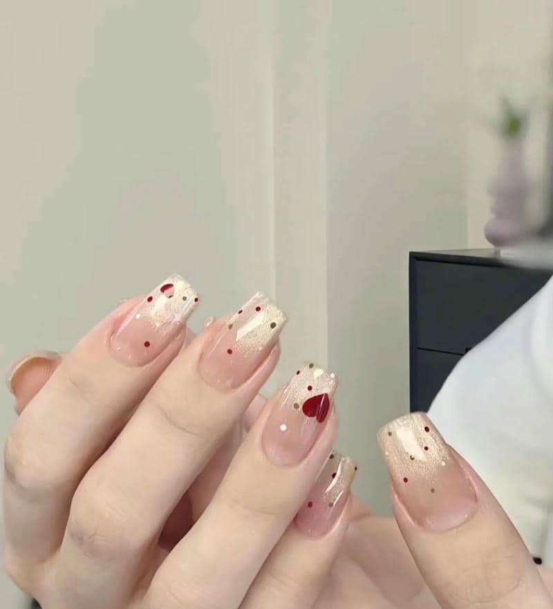 nail valentine cho móng ngắn