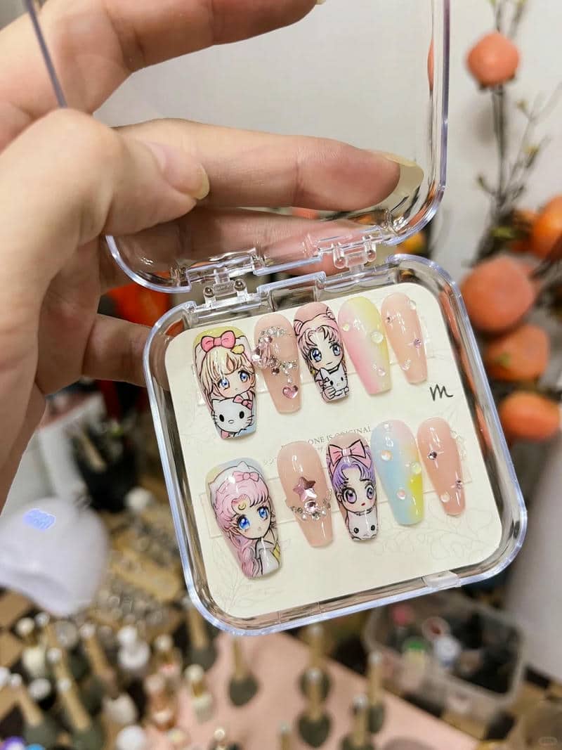 nail vẽ anime đẹp, cute