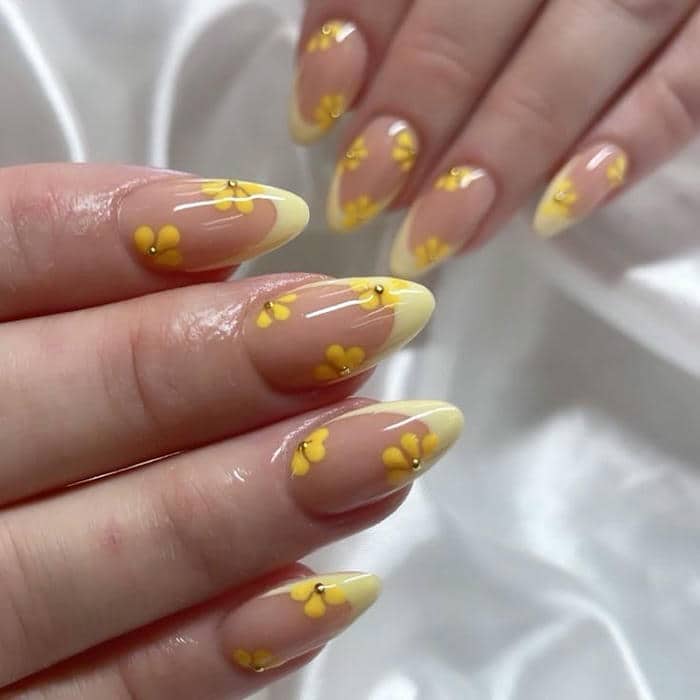 nail vẽ hoa xinh
