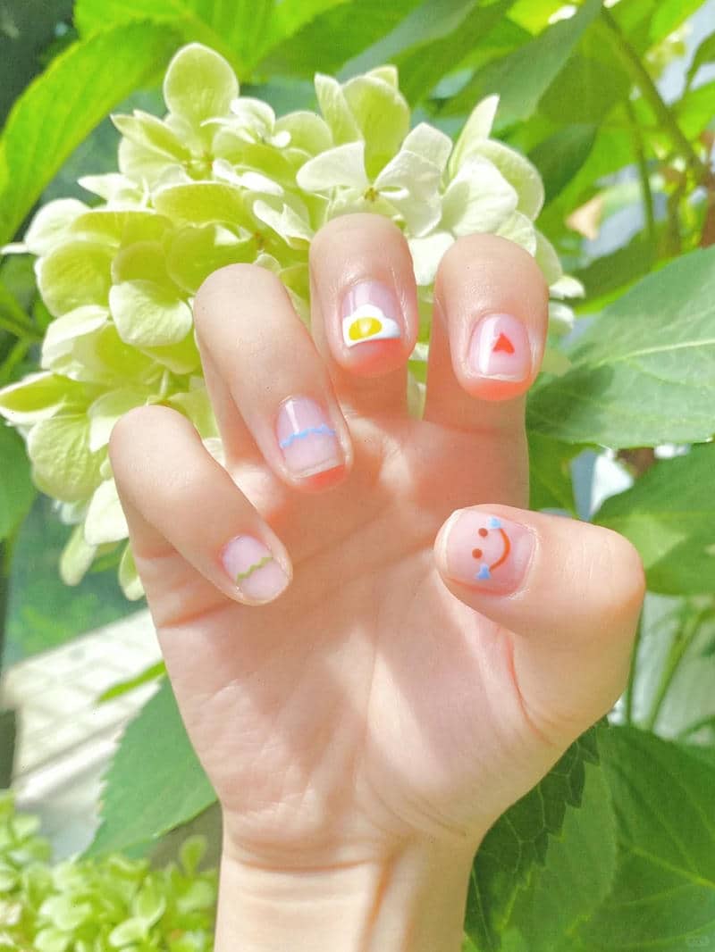 nail vẽ mặt cười cute