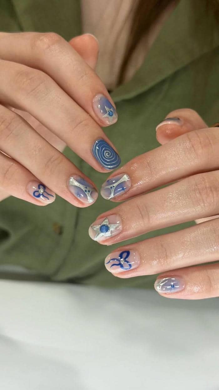 nail xanh dương đơn giản cho móng ngắn