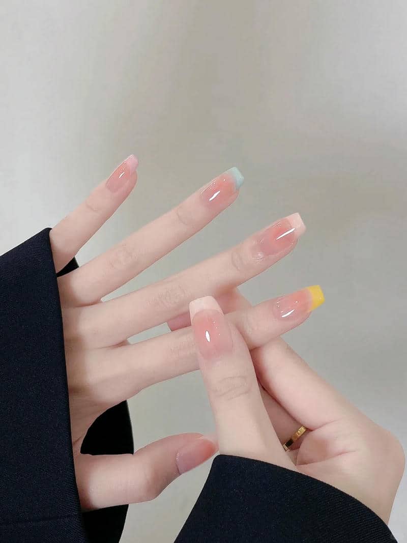 sơn đầu móng nhiều màu