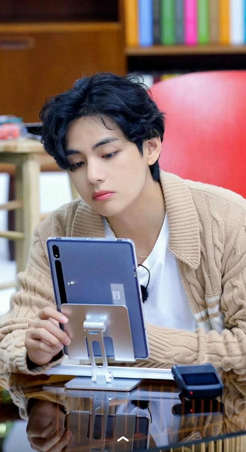 v của bts