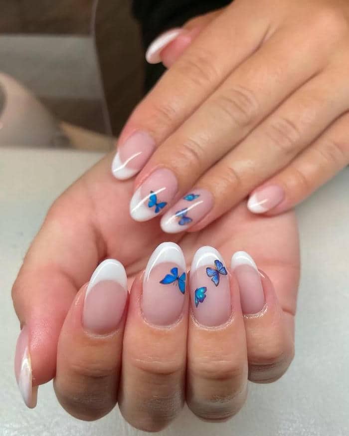 vẽ bướm nail đơn giản