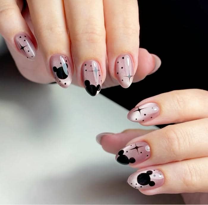 vẽ mickey nail