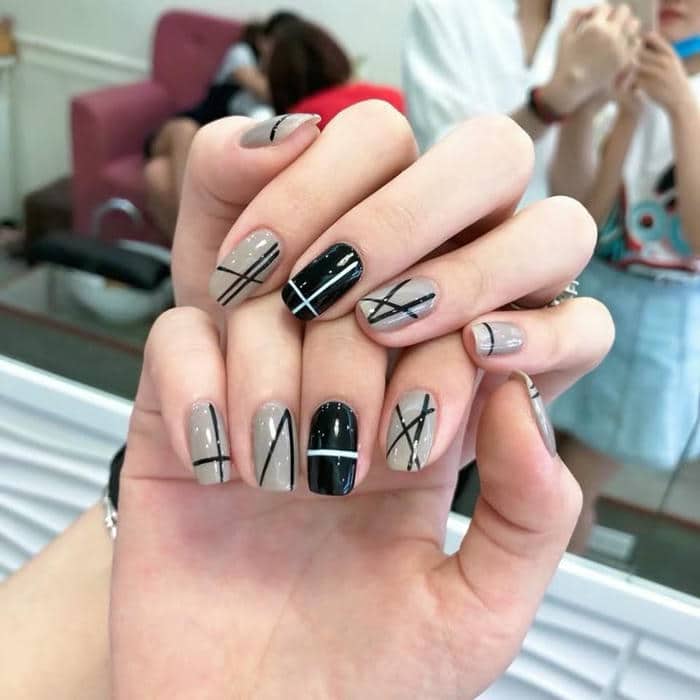 vẽ sọc nail