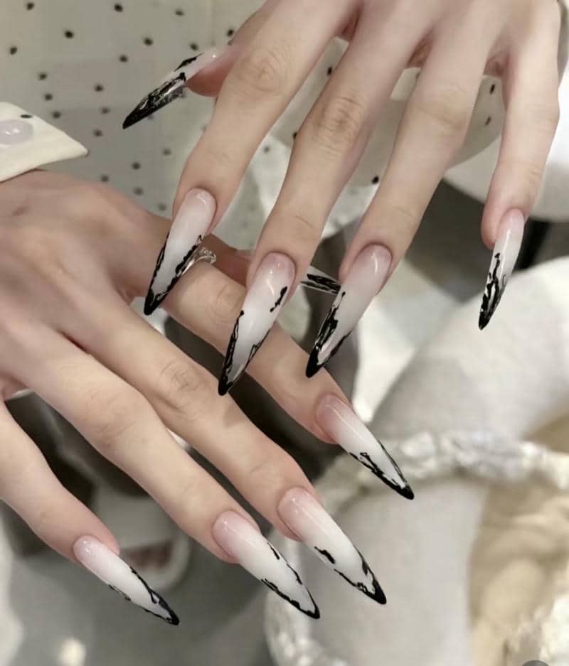 vẽ thổ cẩm nail móng nhọn