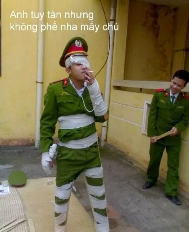 ảnh công an meme