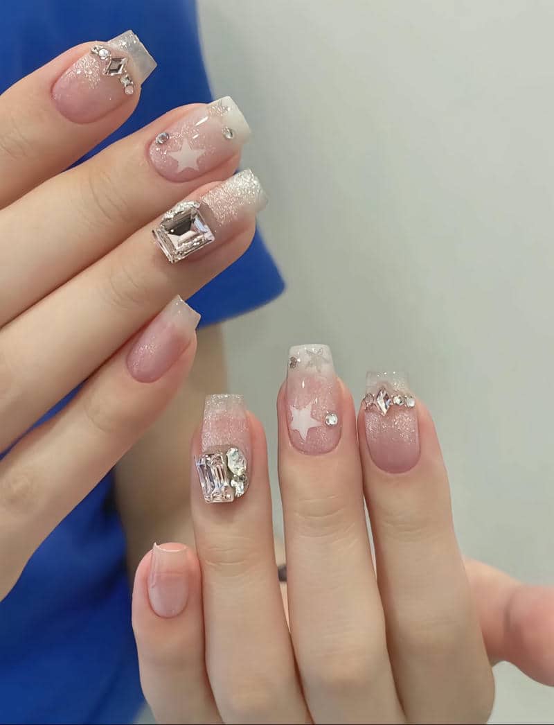 ảnh mẫu nail thang vuông