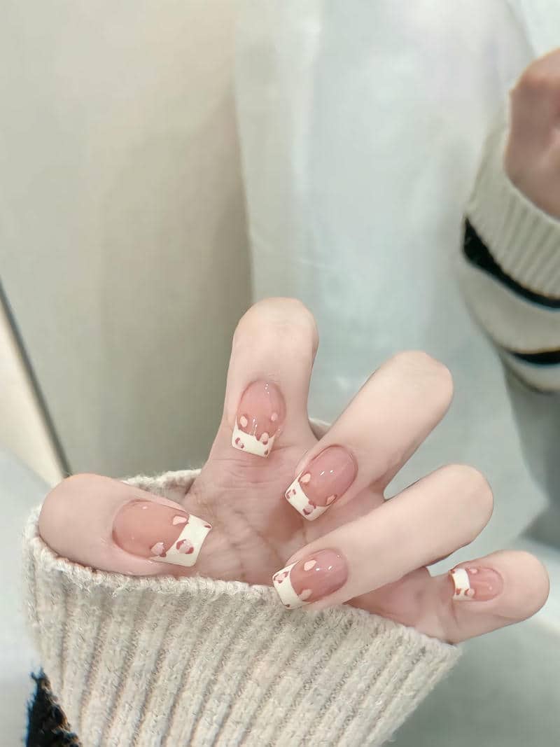 ảnh mẫu nail vuông trắng