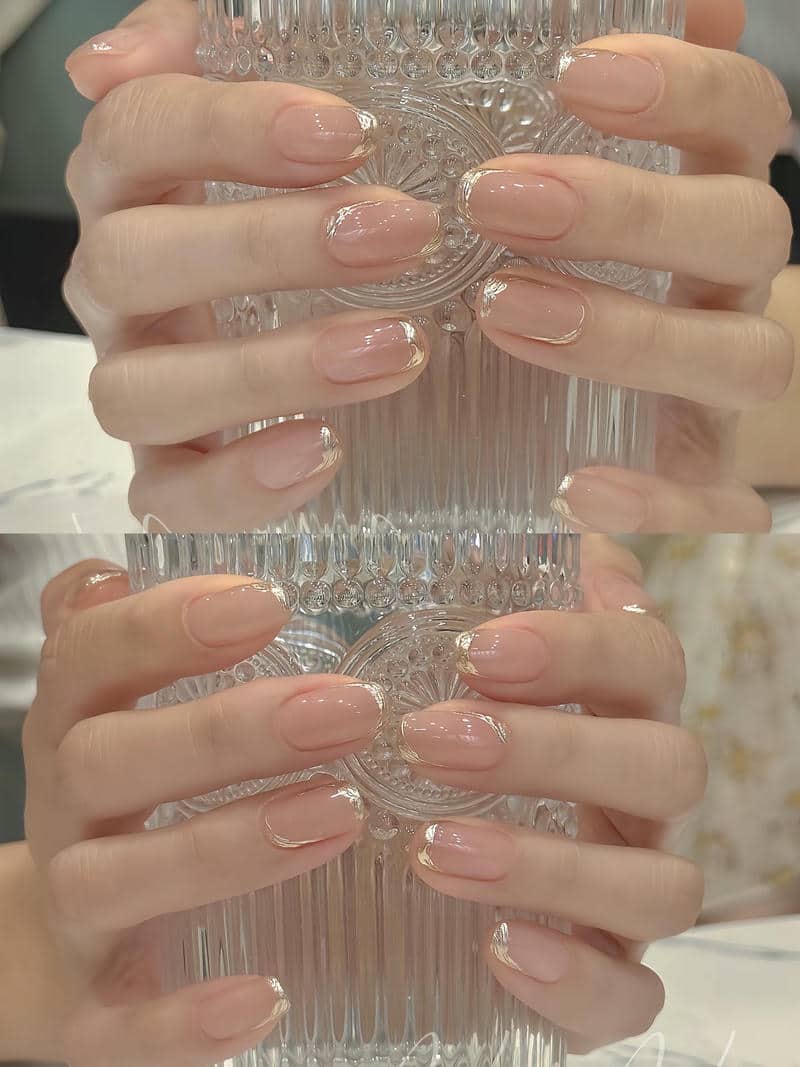 ảnh nail màu nude đơn giản