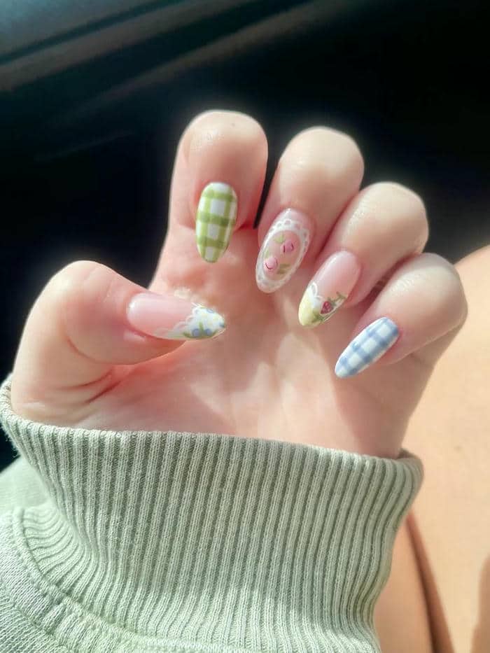 ảnh nail màu pastel đơn giản
