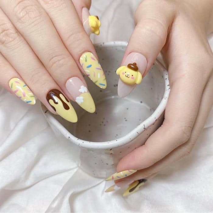 ảnh nail màu vàng nhạt