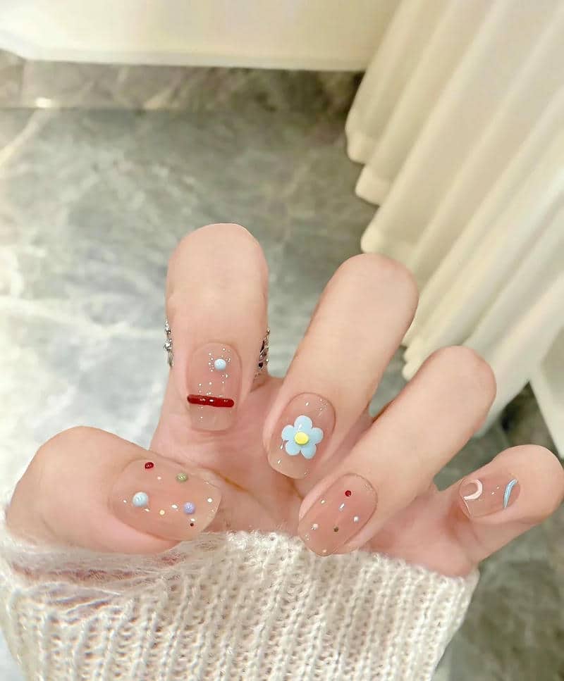 ảnh nail thiết kế móng ngắn
