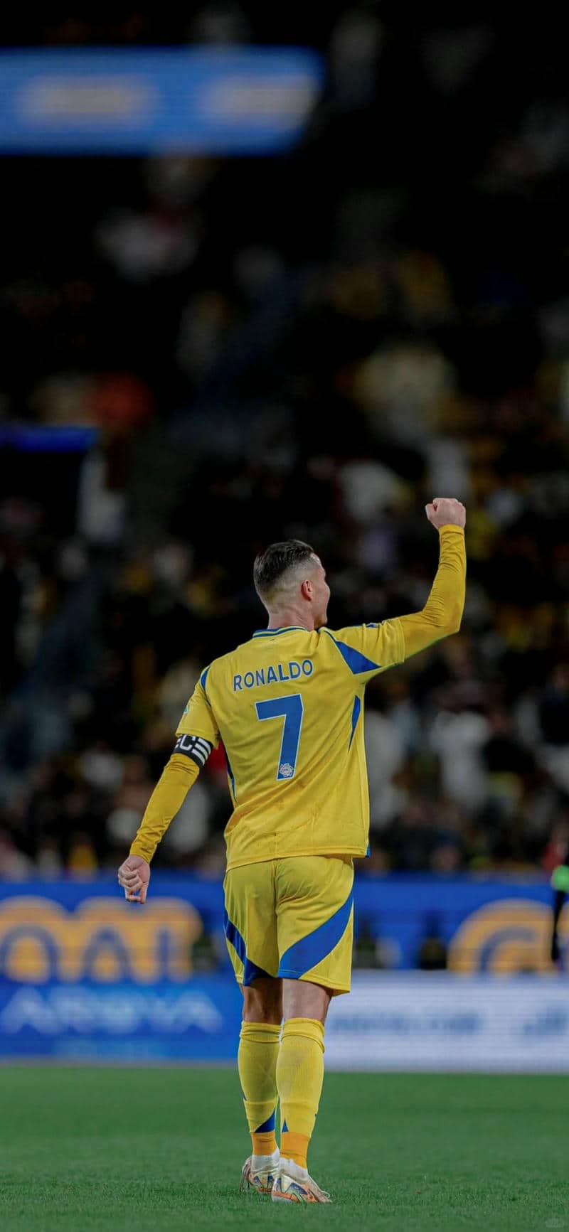 ảnh ronaldo đẹp làm hình nền điện thoại