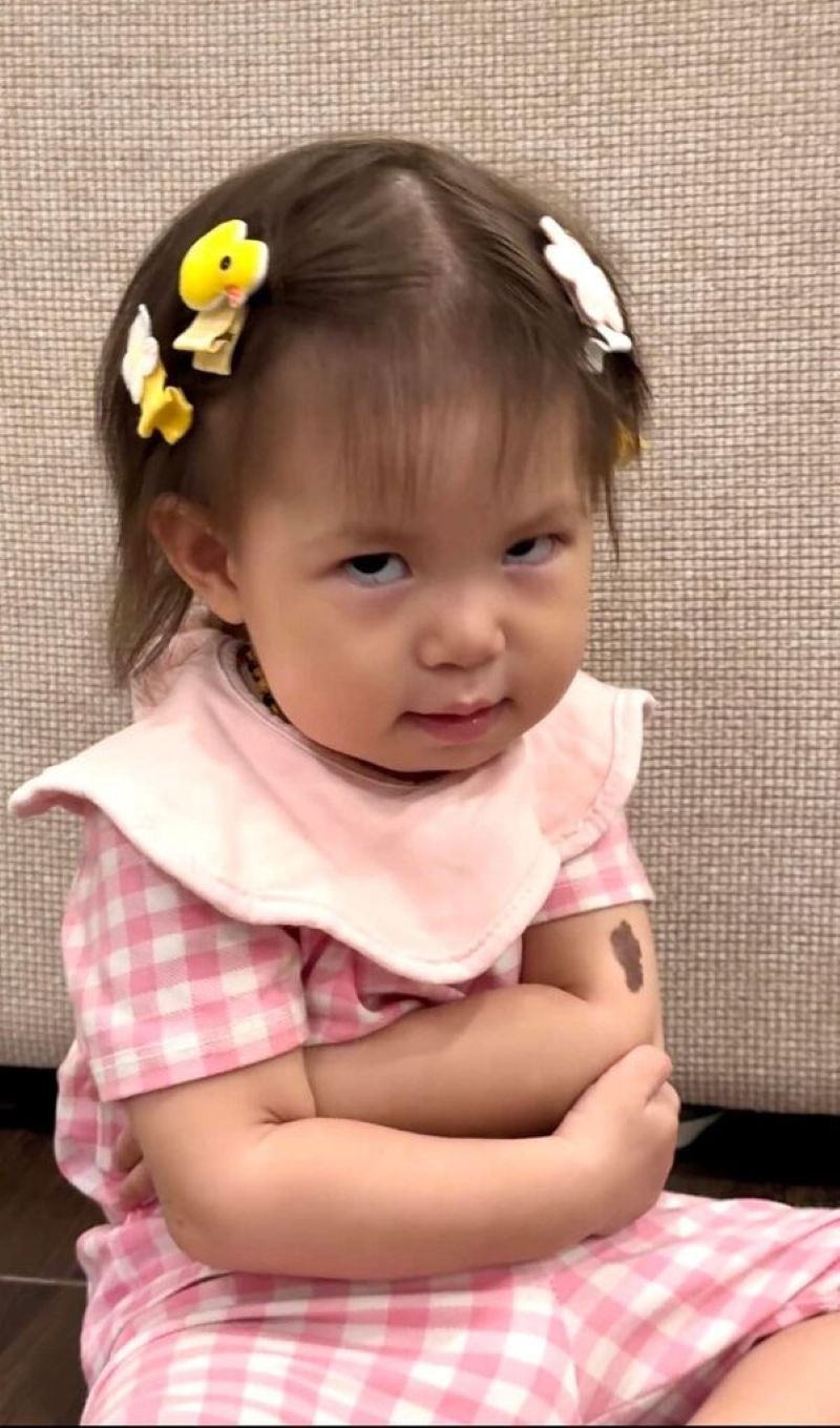 bé pam cute