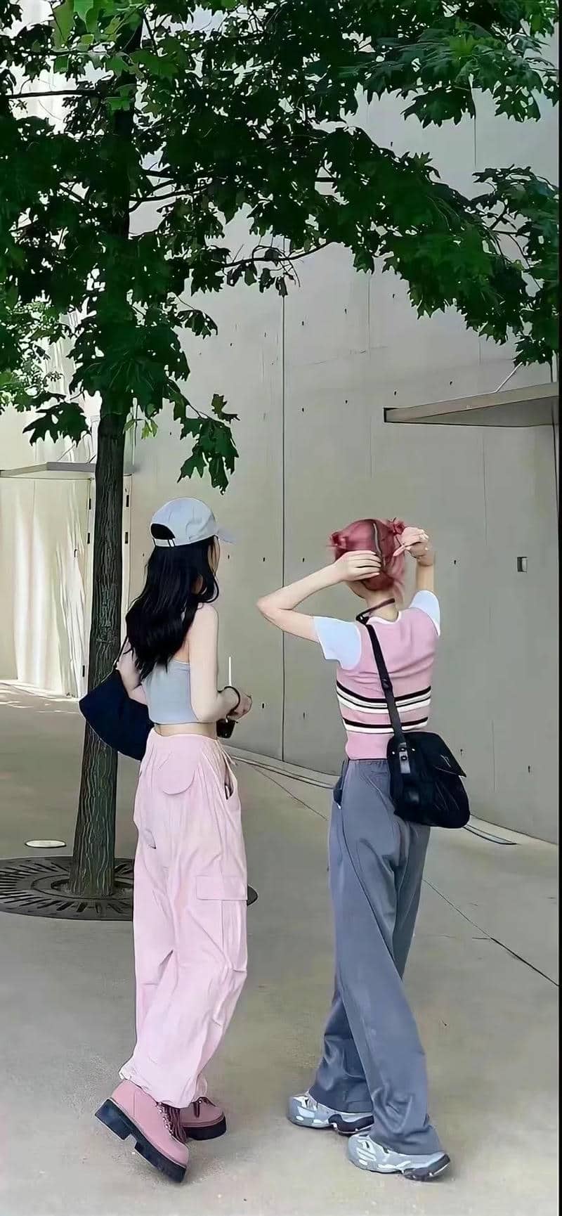 hình ảnh đôi bạn thân