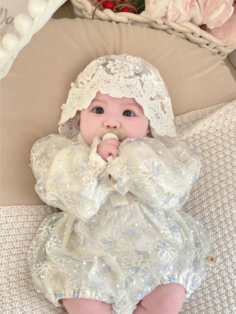 hình ảnh em bé cute