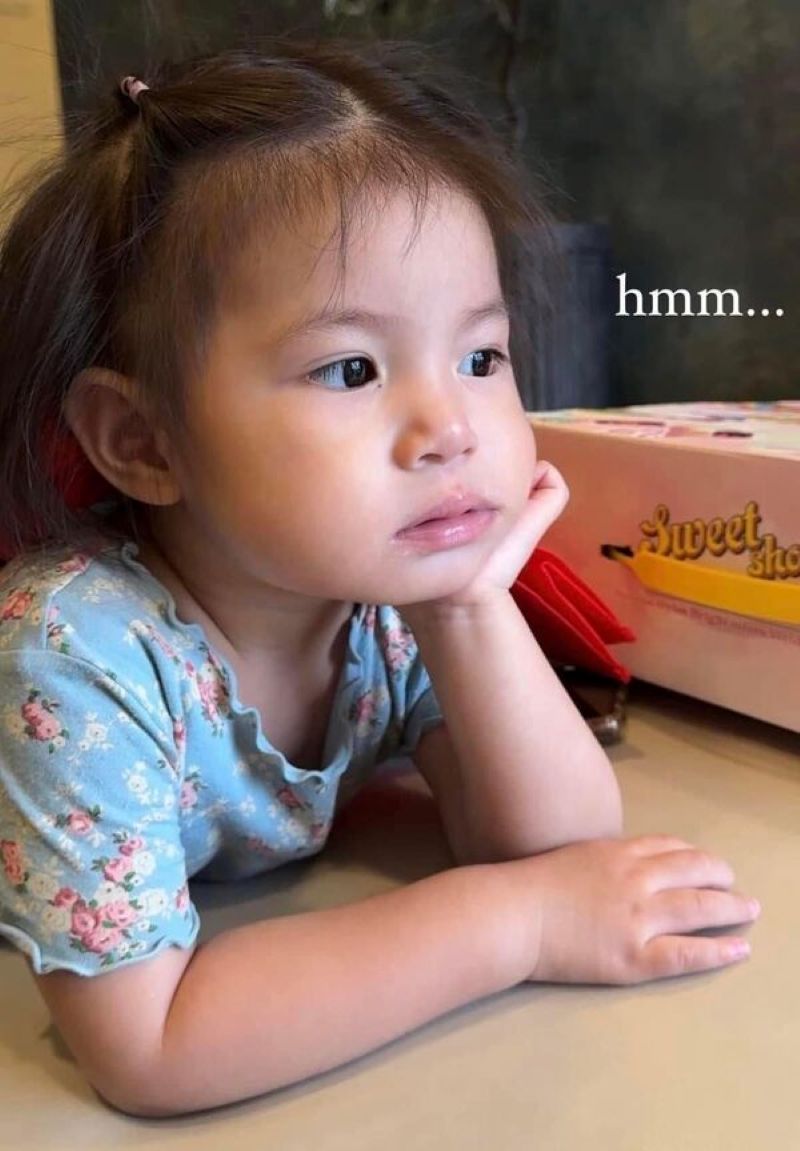 hình ảnh pam lườm