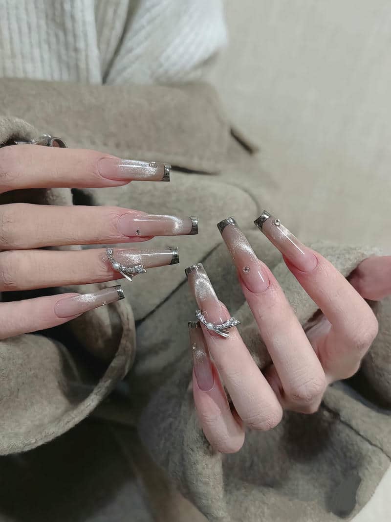 mẫu nail cô dâu móng vuông